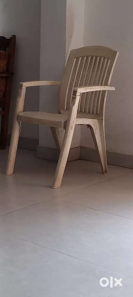 Plastic chair