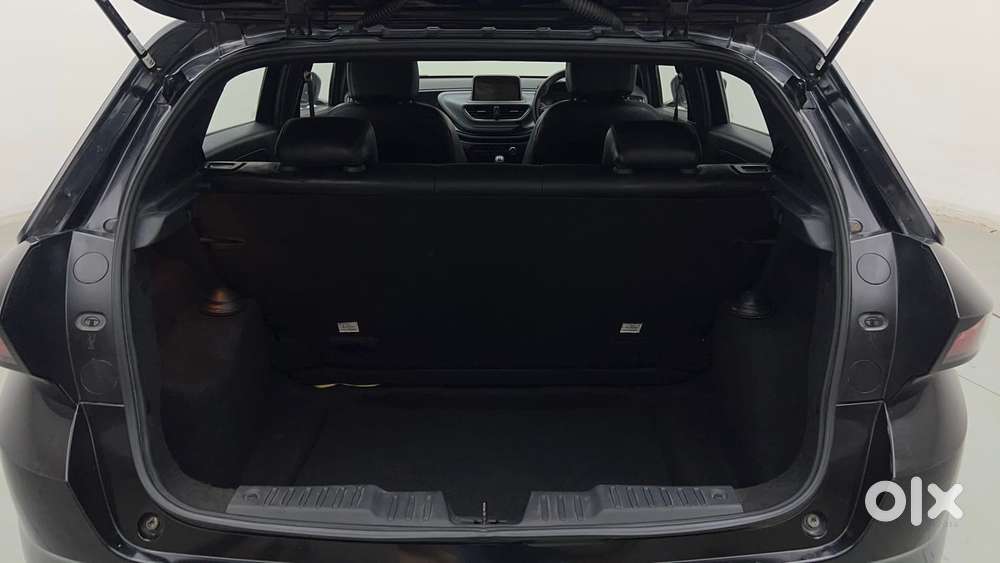 Tata Altroz Xz Plus (s) Dark Edition Diesel, 2023, Diesel