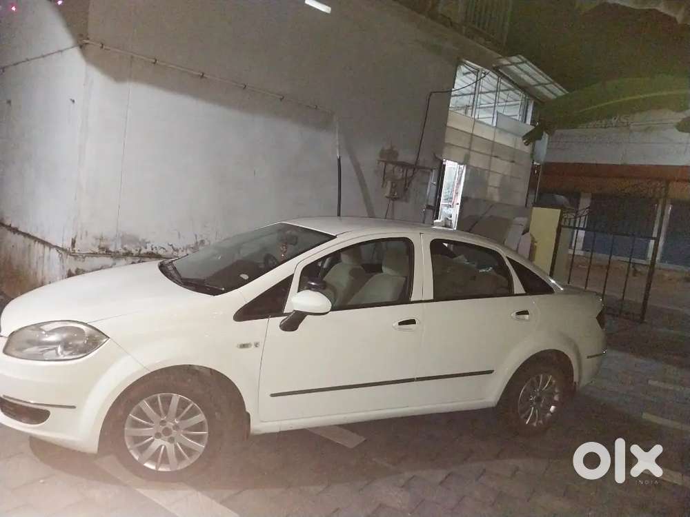 Fiat Linea 2010 Diesel 85000 Km Driven
