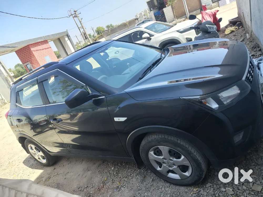 Mahindra Xuv300 2022 Diesel Well Maintained And Single Handed Use..