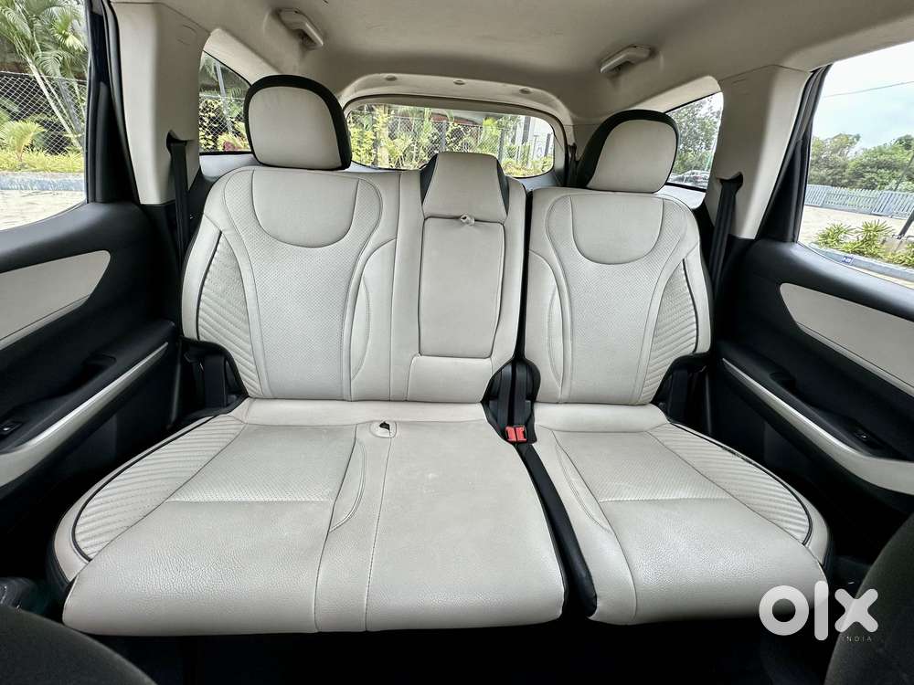 Mahindra Xuv700 2.2 Ax 3 Diesel Mt 7 Str, 2024, Diesel