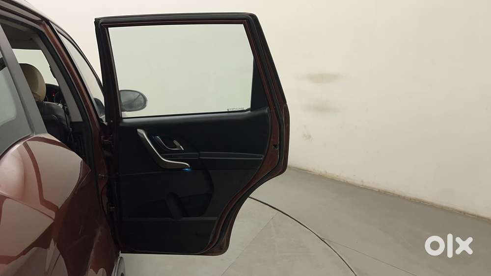 Mahindra Xuv500 W7 At, 2020, Diesel