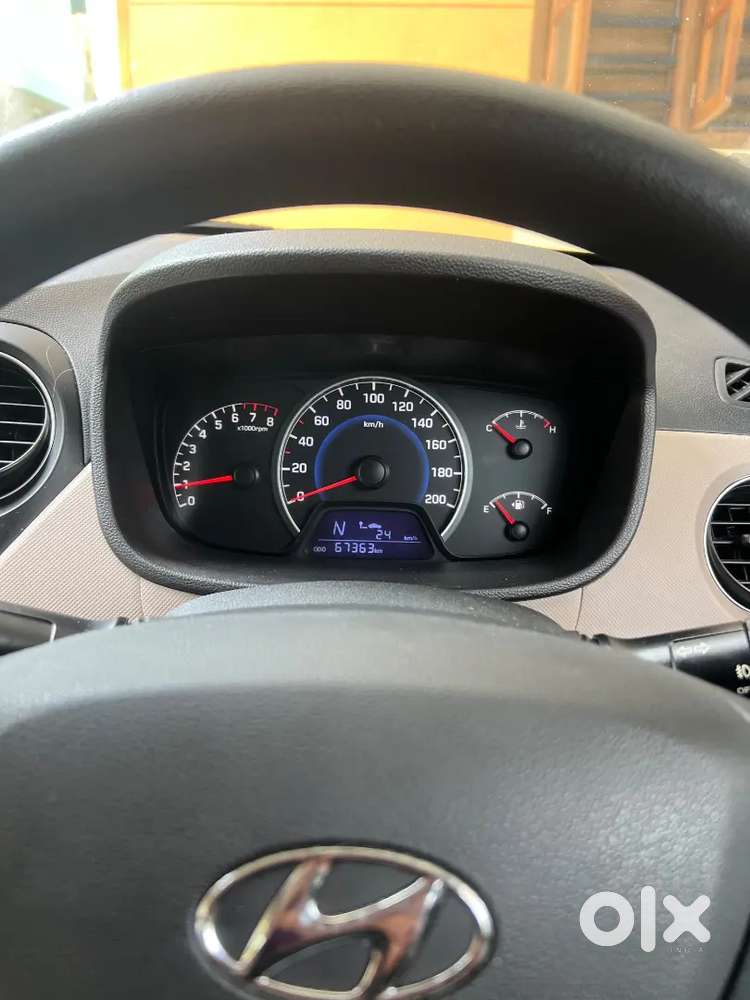 Hyundai Grand I10 Automatic 2017 Petrol - Lady Used - Well Maintained