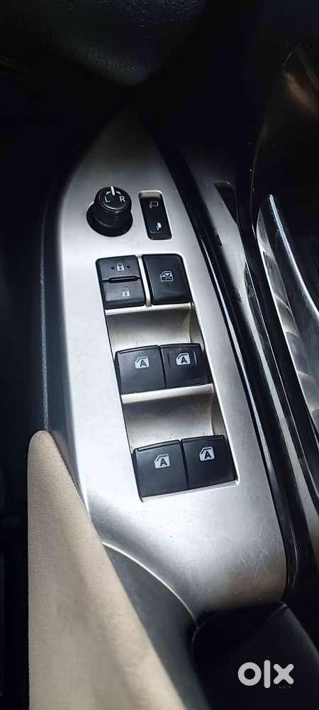 Toyota Innova Crysta 2.8z Automatic, 2019, Diesel
