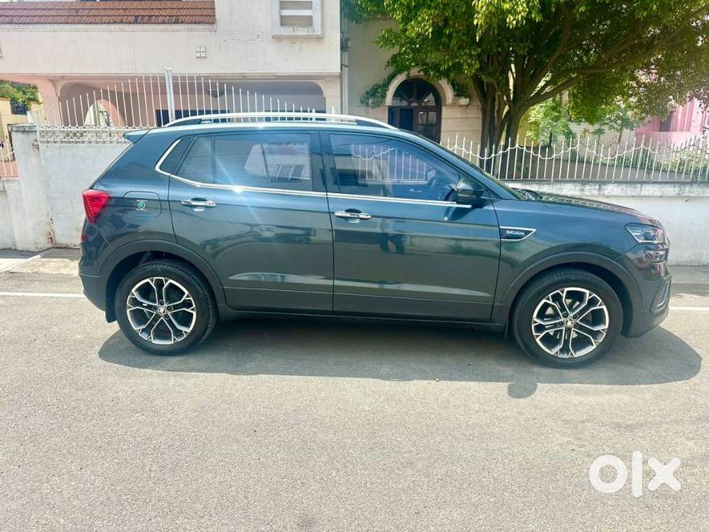 Skoda Kushaq 1.0 Tsi Style At (6 Airbags), 2022, Petrol