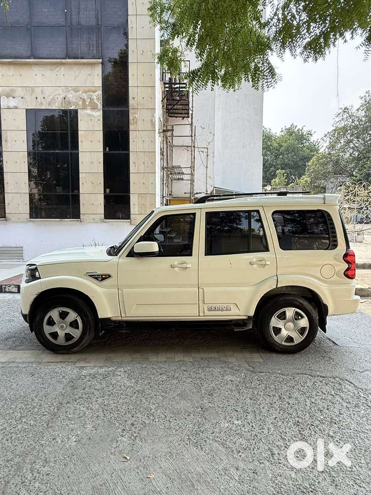 Mahindra Scorpio S6 Plus, 2017, Diesel