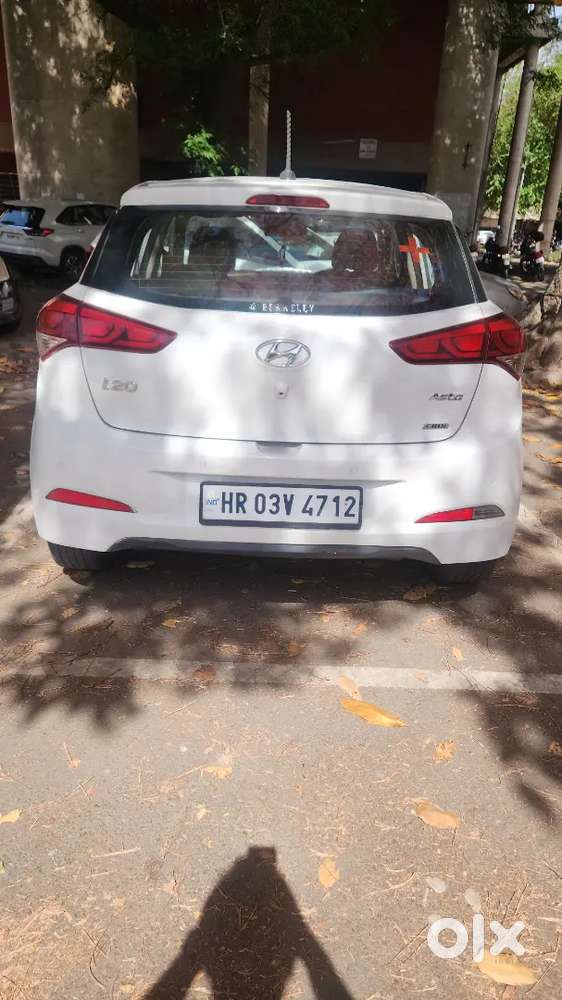 White I20 Single Owner