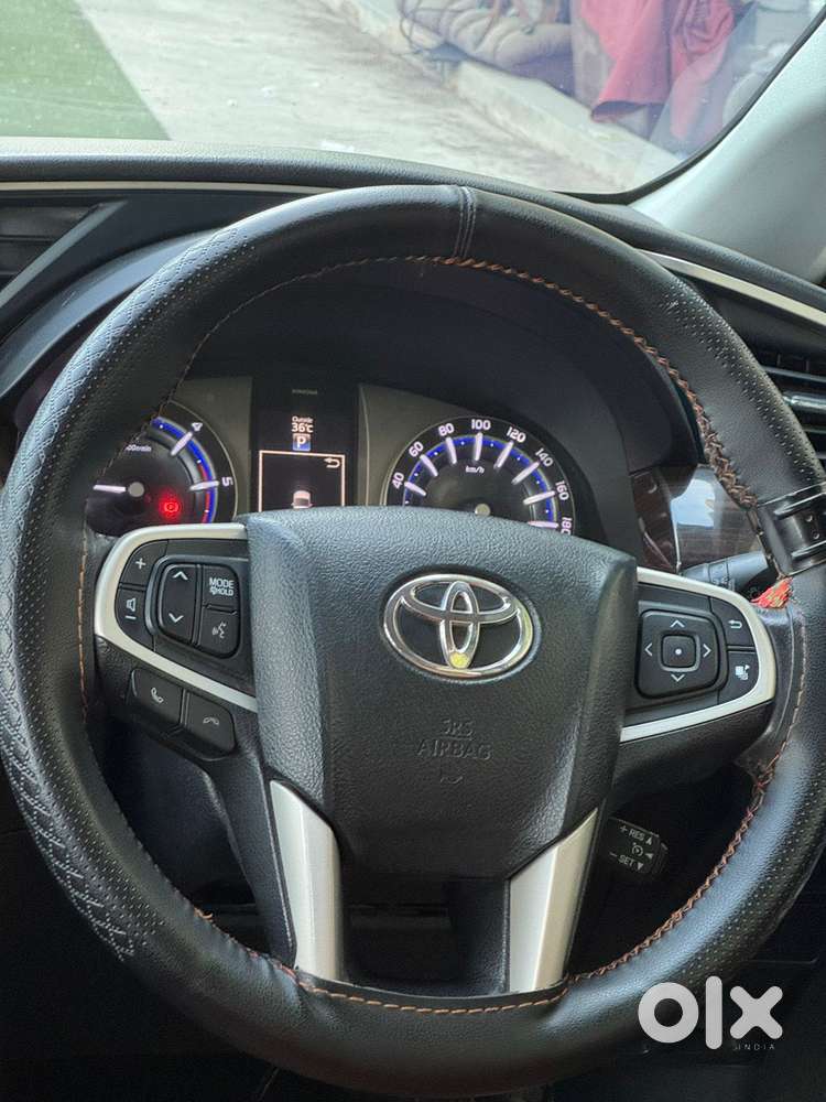 Toyota Innova Crysta 2.8 Z, 2016, Diesel
