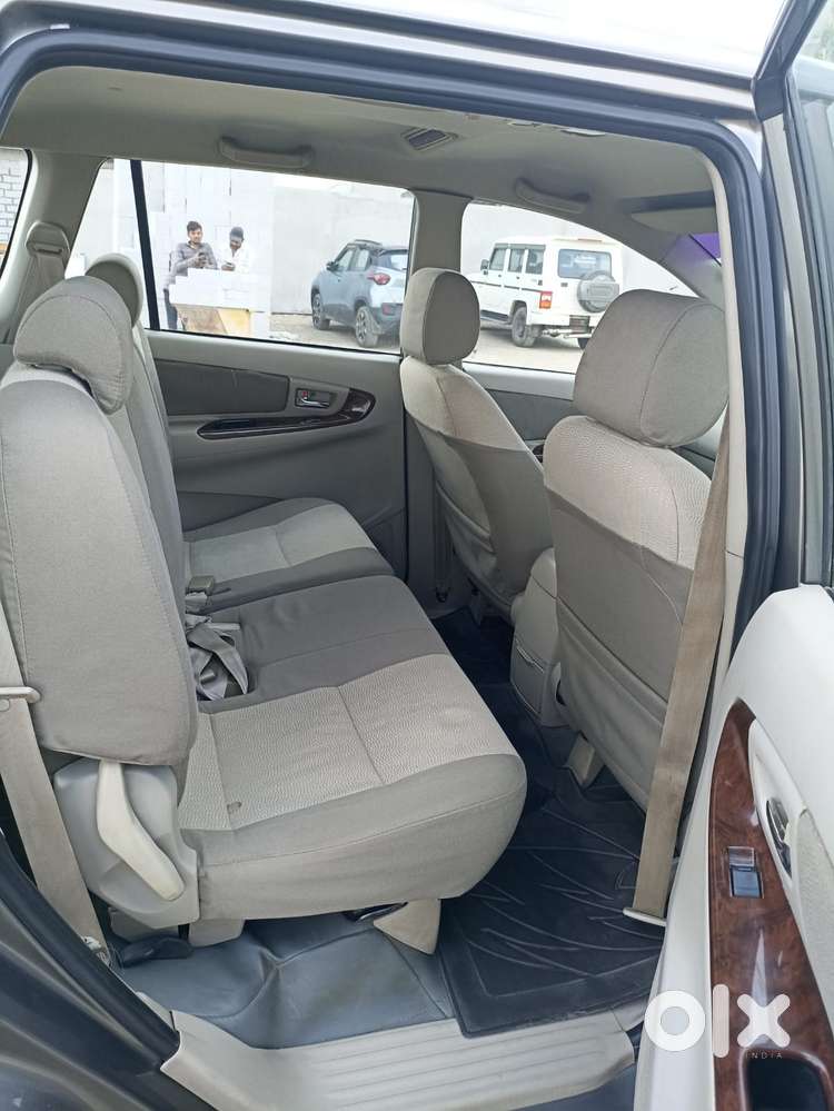 Toyota Innova 2.0 V, 2012, Diesel