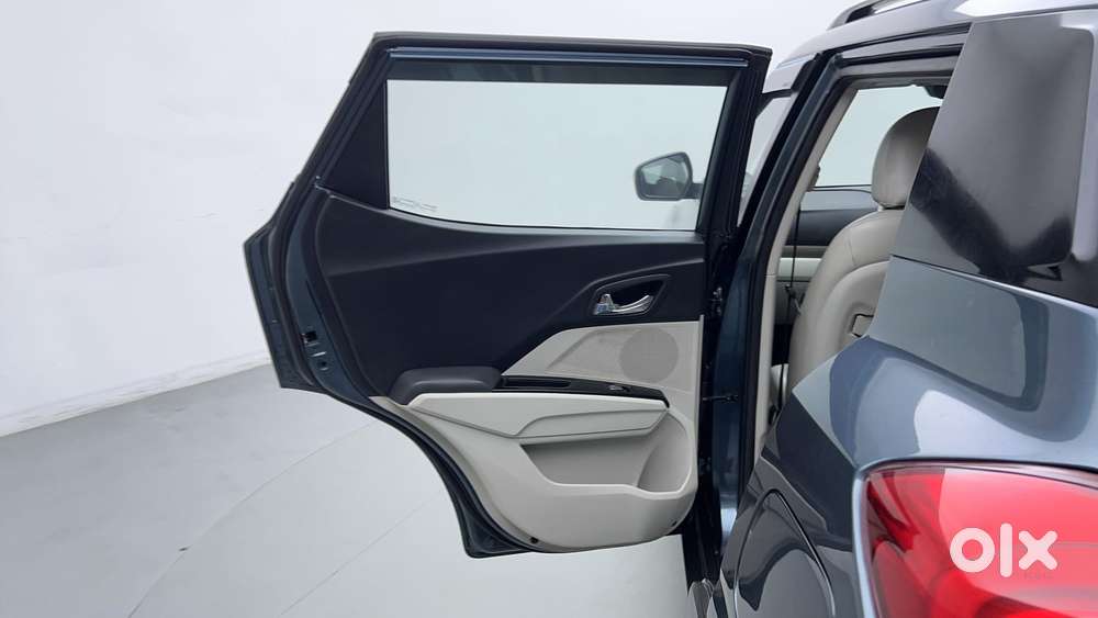 Mahindra Xuv300 W8 Option, 2023, Petrol