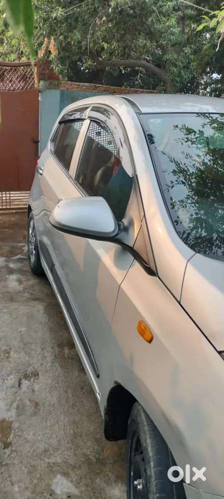 Hyundai Grand I10 2015 Cng & Hybrids 140000 Km Driven