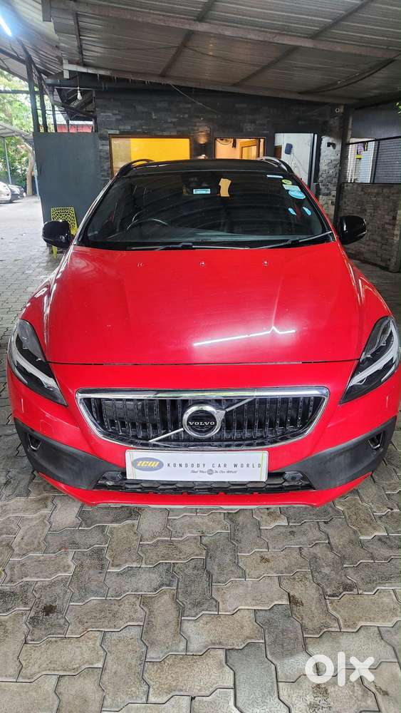 Volvo V40 Cross Country D3 Inscription, 2018, Diesel