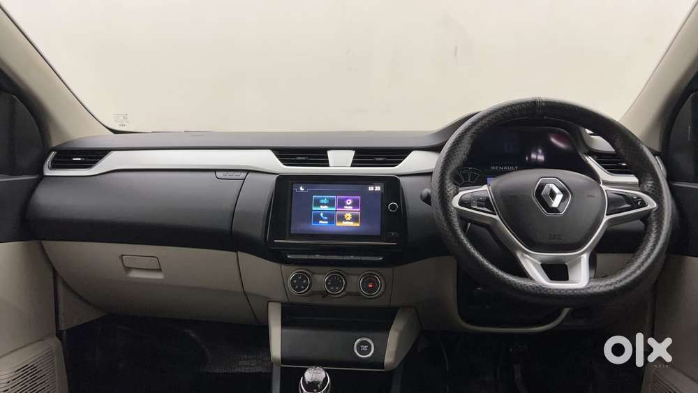 Renault Triber Rxz, 2022, Petrol