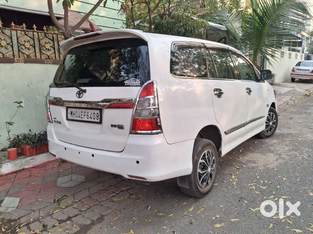 Toyota Innova 2010