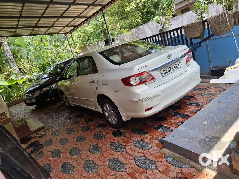 Toyota Corolla Altis 2013 Diesel 120000 Km Driven