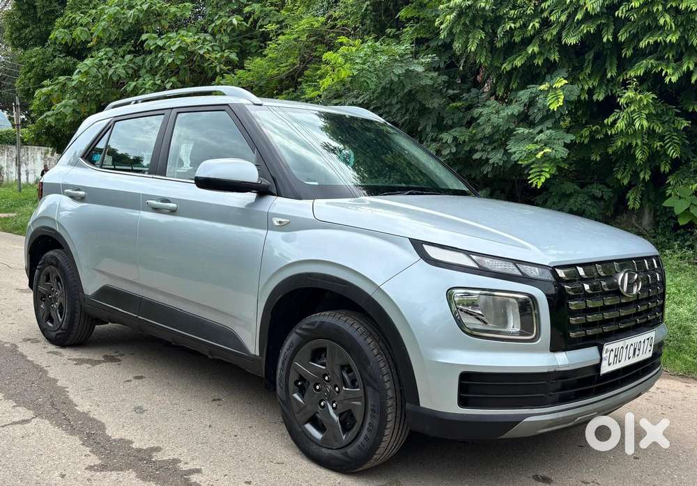 Hyundai Venue S 1.2 Petrol, 2024, Petrol