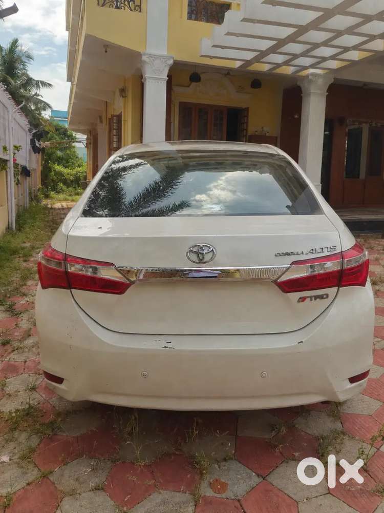 Toyota Corolla Altis 2015