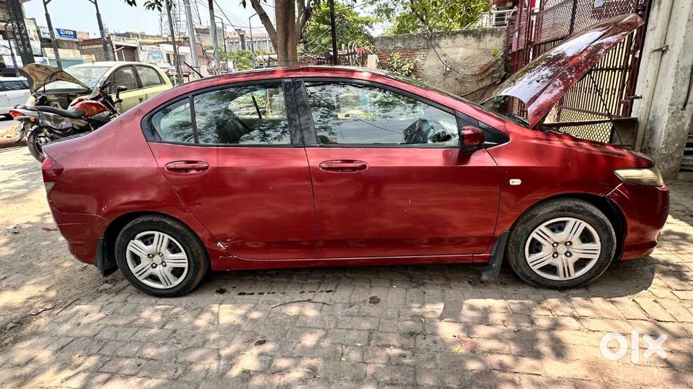 Honda City 2010 Cng & Hybrids Well Maintained
