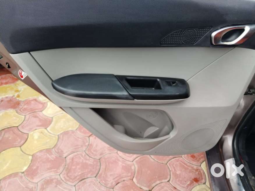 Tata Tiago 1.2 Revotron Xe Option, 2019, Petrol