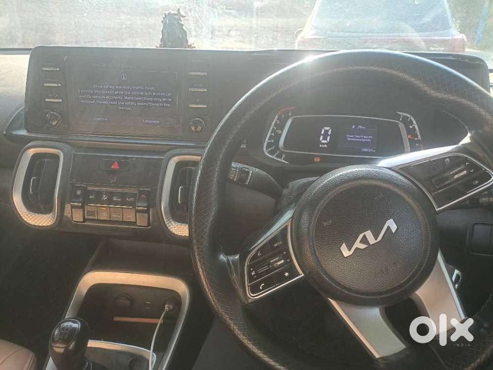 Kia Sonet 2023 Petrol 125000 Km Driven