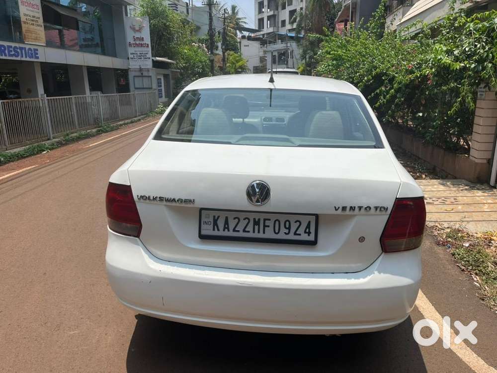 Volkswagen Car 2011 Petrol