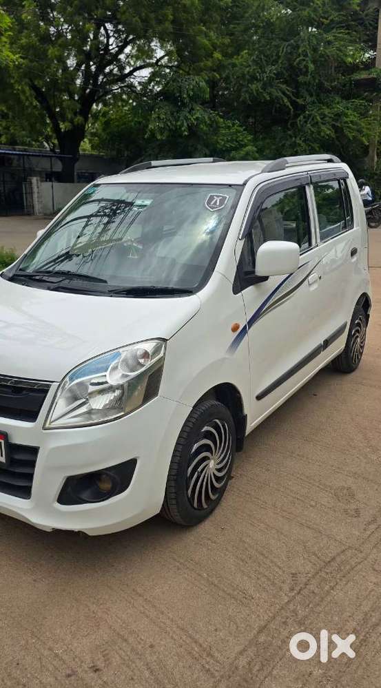 Maruti Suzuki Wagon R Vxi Mt 1.0l, 2017, Petrol