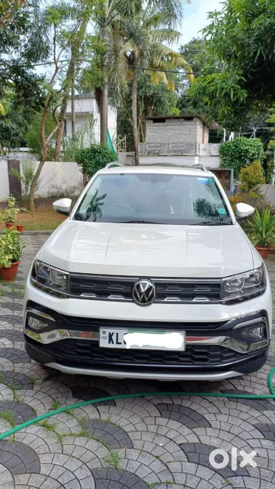 Volkswagen Taigun 2023 Petrol 14000 Km Driven