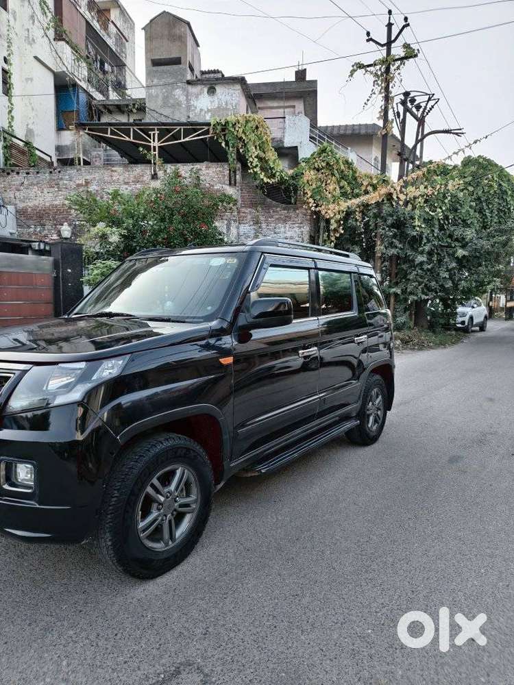 Mahindra Tuv 300 T10 Opt, 2019, Diesel