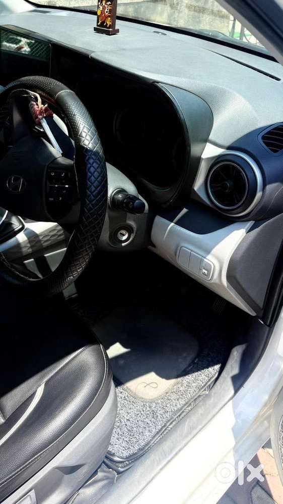 Hyundai Petrol Manual 2023