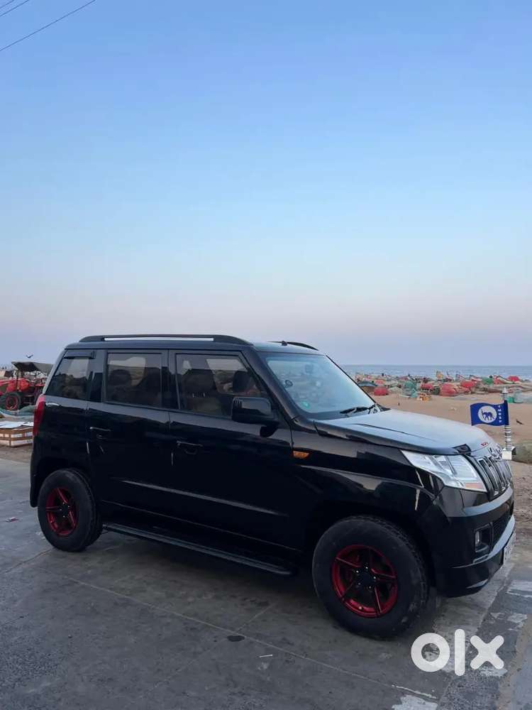 Mahindra Tuv 300 2017