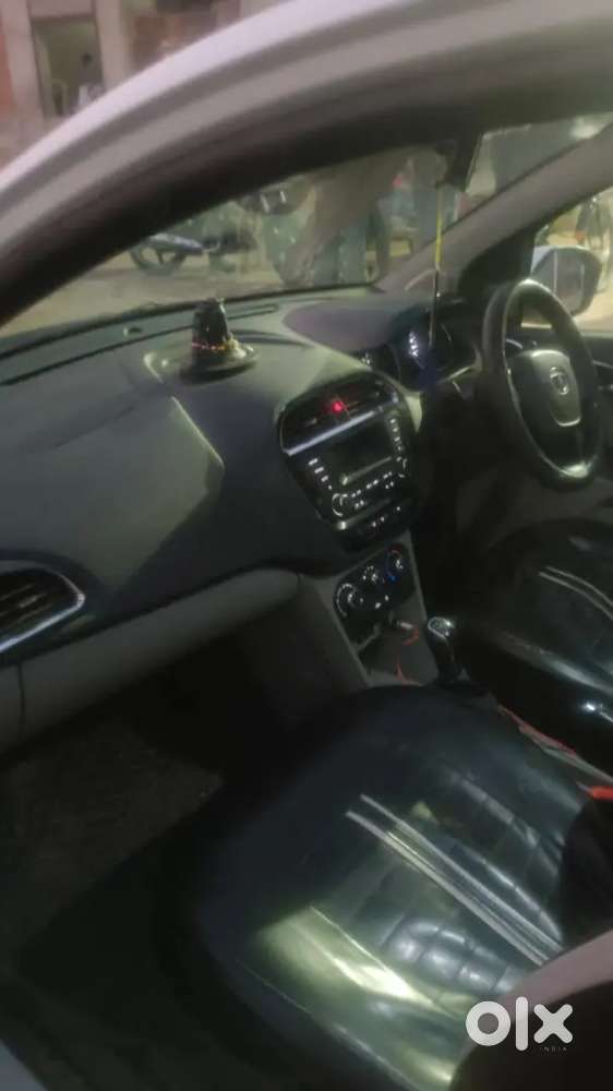 Tata Tiago 2019 Petrol 80000 Km Driven 22 Avg