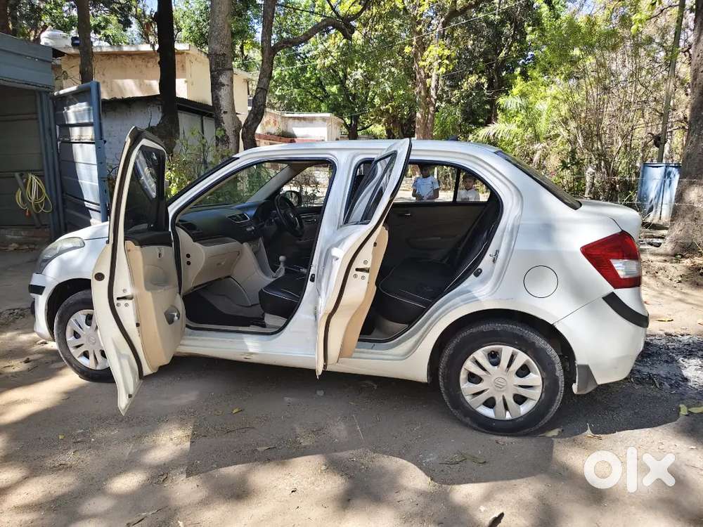 Maruti Suzuki Dzire 2015 Diesel 90000 Km Driven