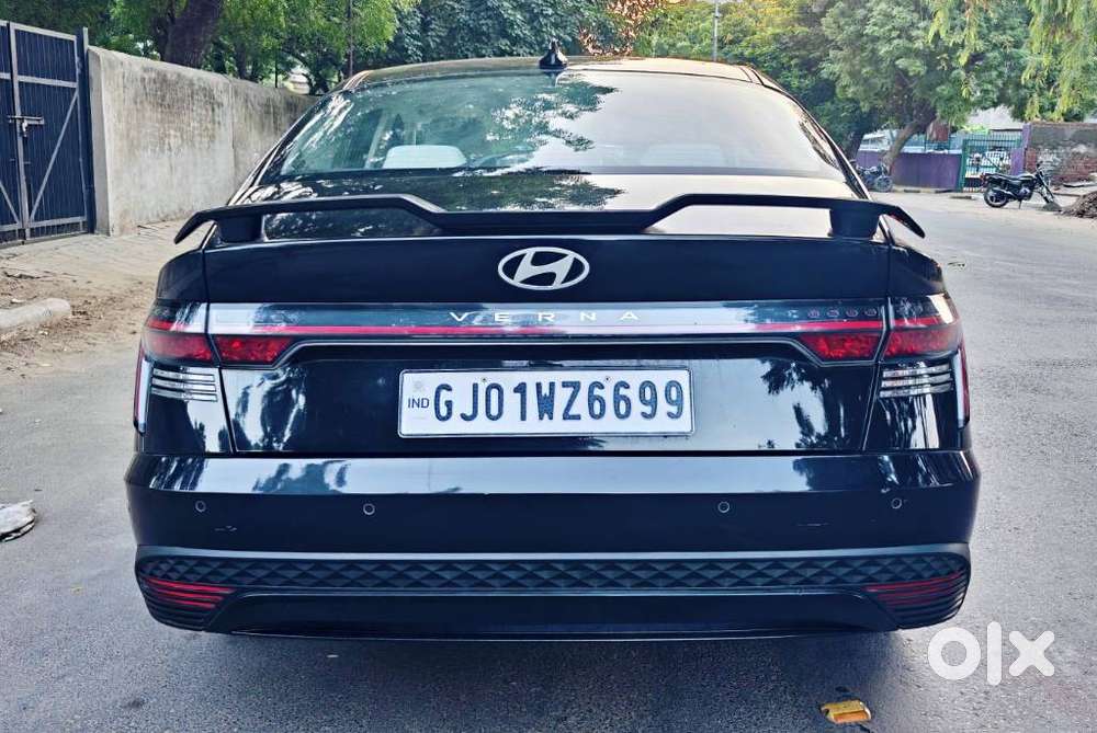 Hyundai Verna 1.5 Sx Ivt, 2025, Petrol