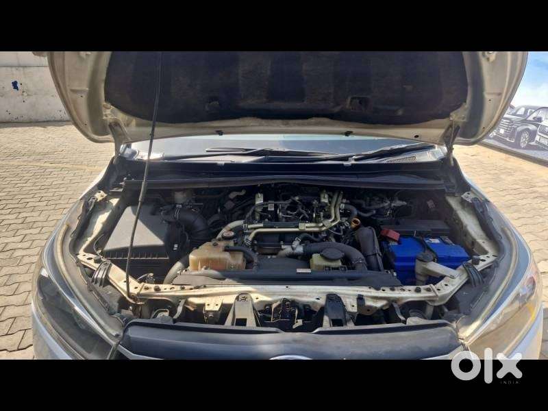 Toyota Innova Crysta 2.4 Gx Mt, 2019