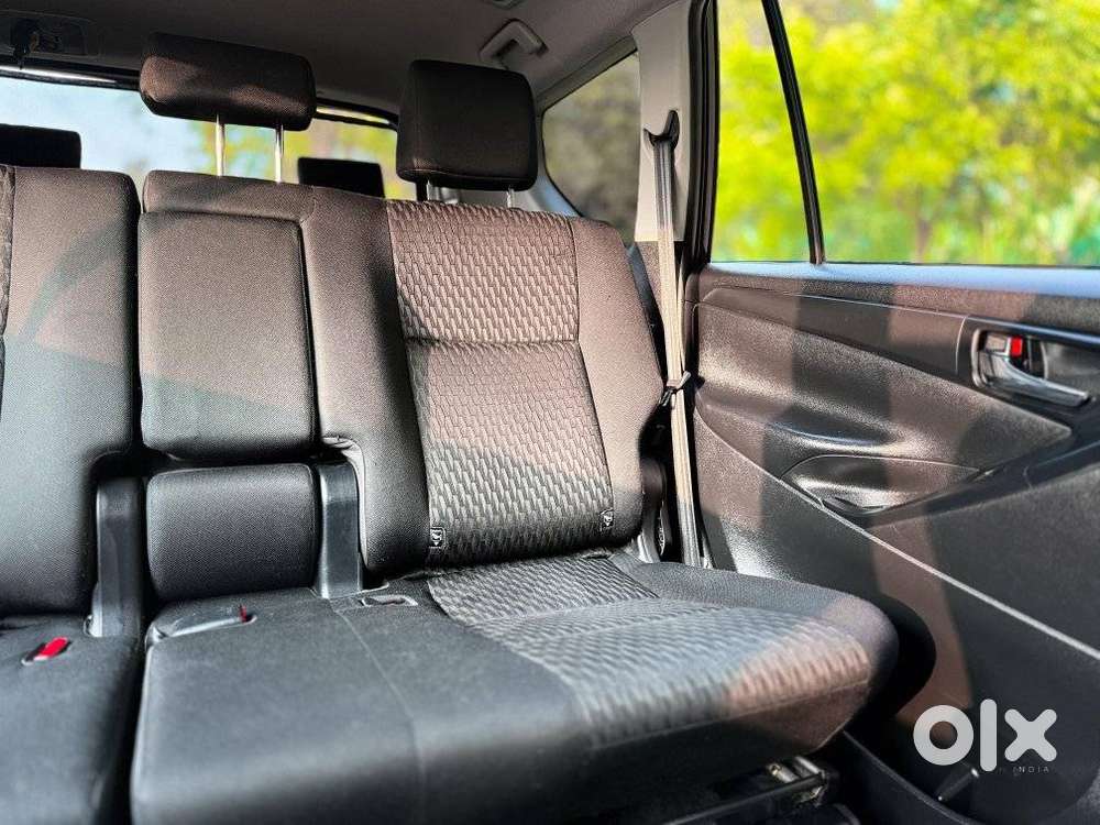 Toyota Innova Crysta 2.4 Gx Limited Edition At 8 Str, 2021, Diesel