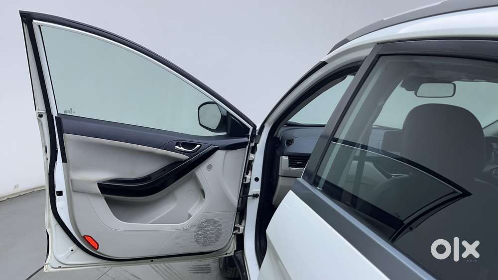 Tata Nexon 1.2 Revotron Xz Plus (s), 2021, Petrol