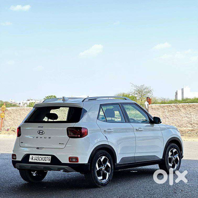 Hyundai Venue Sx Turbo, 2019, Cng & Hybrids