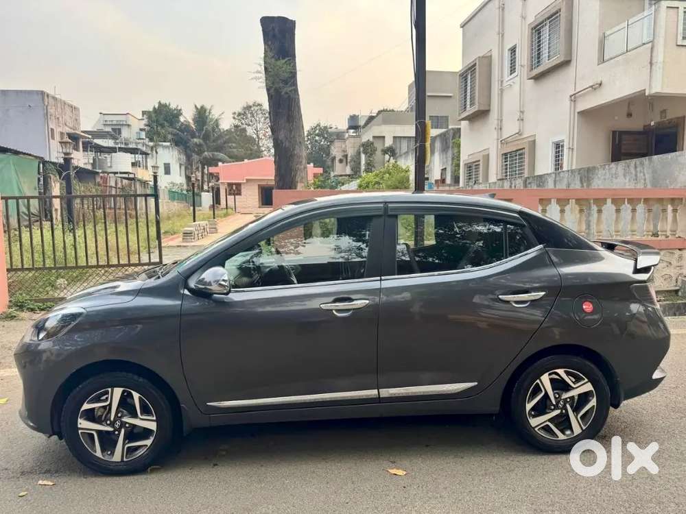 Hyundai Aura Cng Top Model
