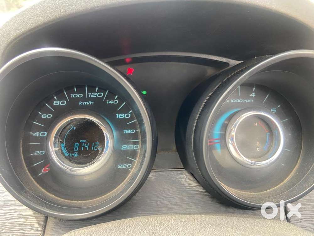 Mahindra Xuv500 2016 Diesel 82000 Km Driven New Tyre New Battery