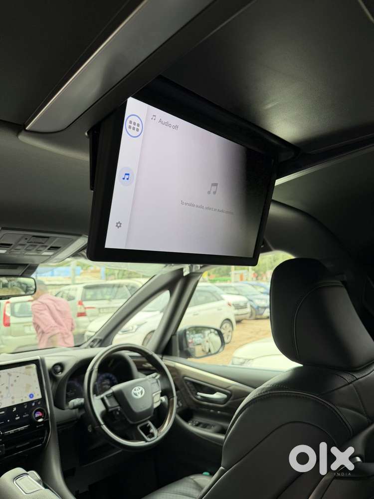 Toyota Vellfire Vip – Executive Lounge, 2025, Petrol