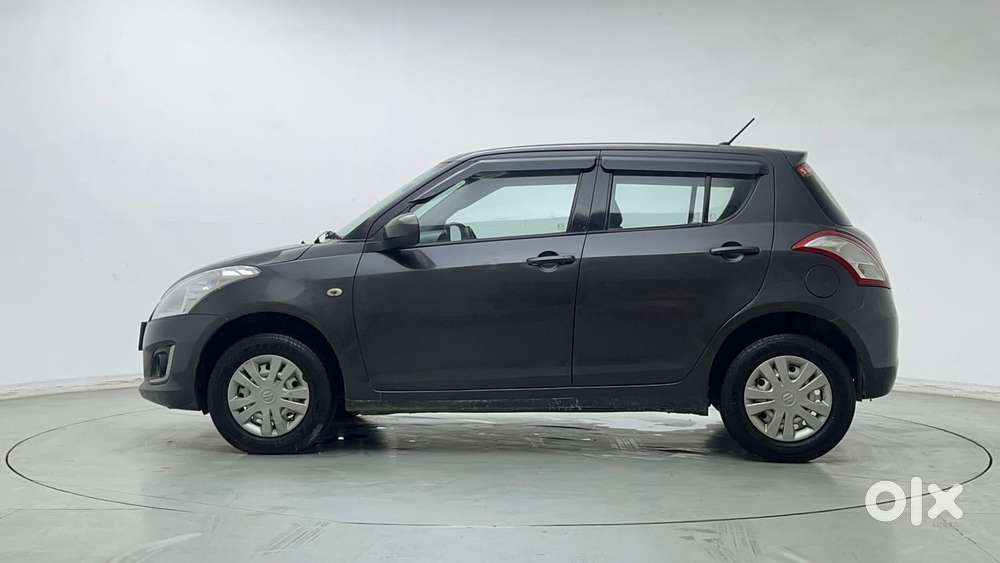 Maruti Suzuki Swift 1.2 Lxi (o), 2017, Petrol