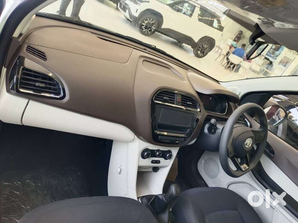 Tata Tigor 1.2 Revotron Xm Cng, 2026, Petrol