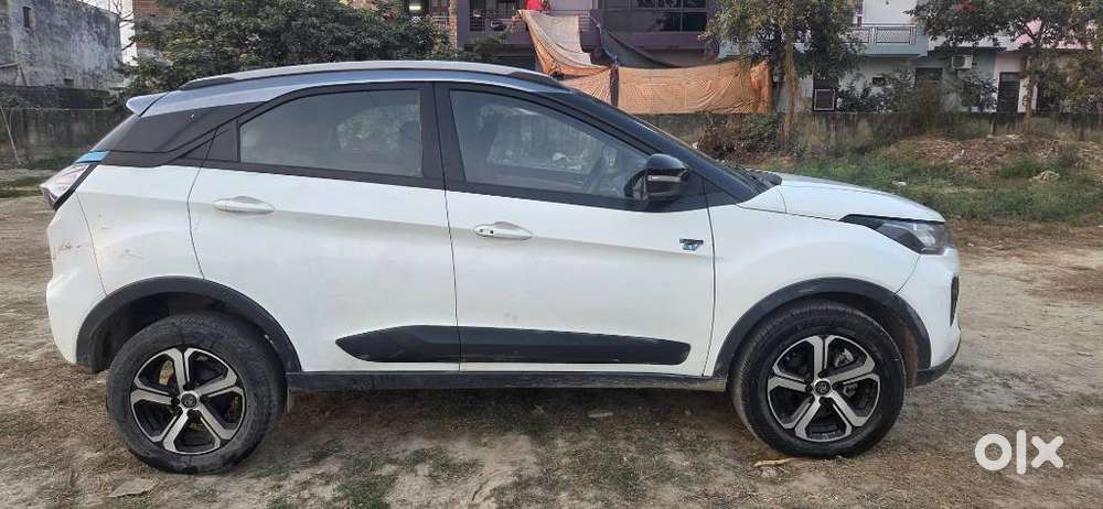 Tata Nexon Ev Xz Plus, 2022, Electric