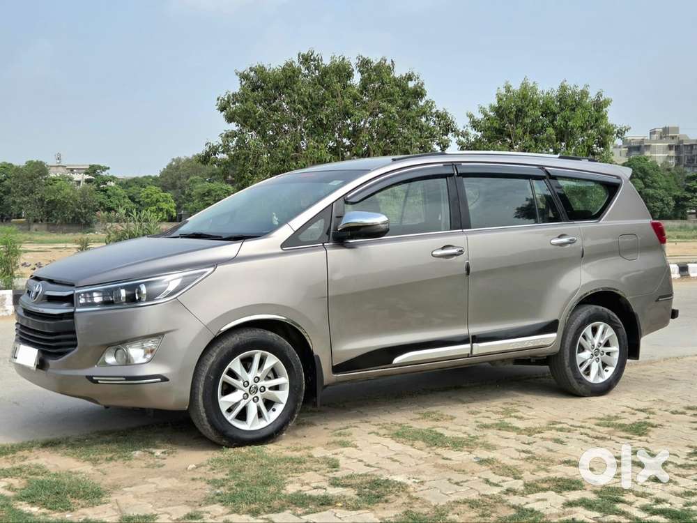 Toyota Innova Crysta 2017