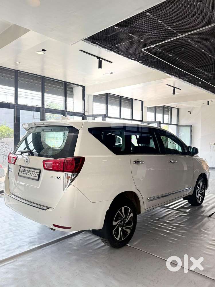 Toyota Innova Crysta 2.4 V, 2022, Diesel