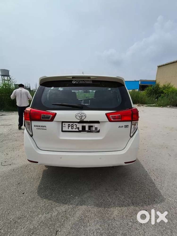 Toyota Innova Crysta 2.8 Zx At 7 Seater, 2019, Diesel