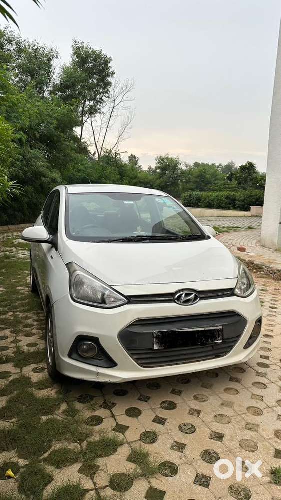 Hyundai Xcent 2015