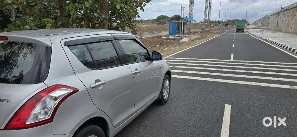 Maruti Suzuki Swift Zxi, 2015, Petrol