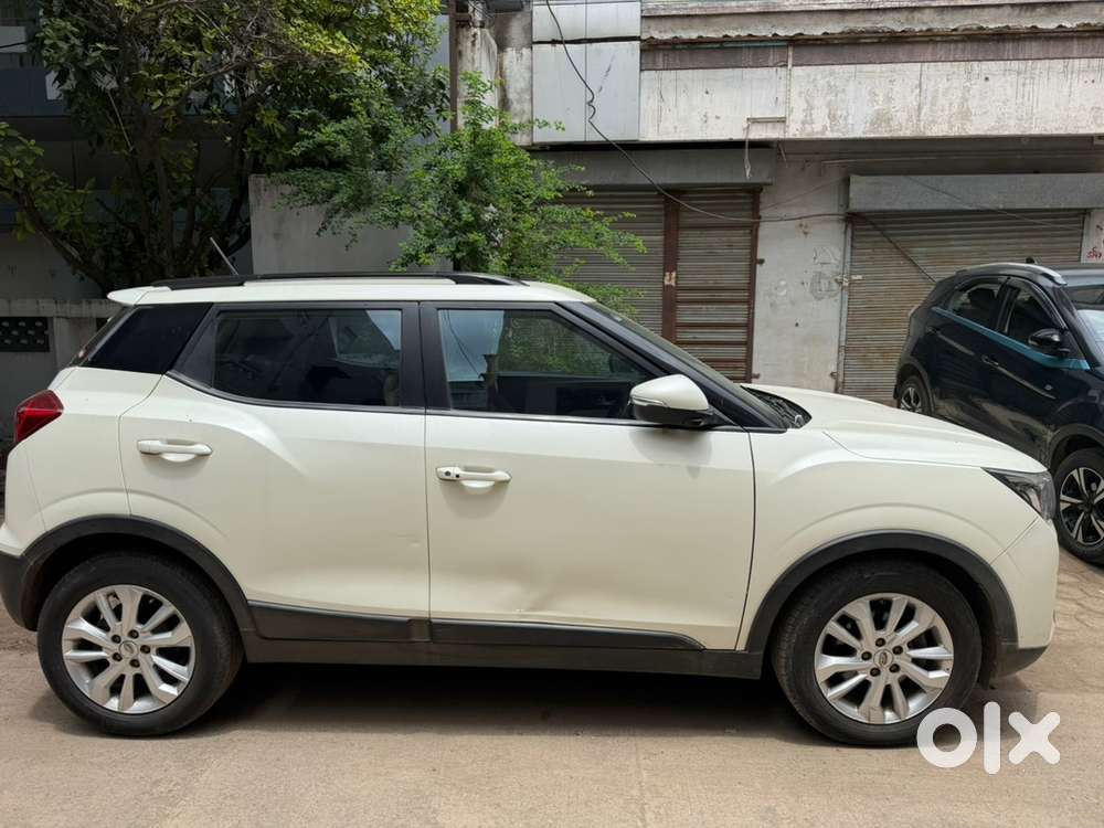 Mahindra Xuv300 2019 Petrol Good Condition With New Tyres ( All Four)