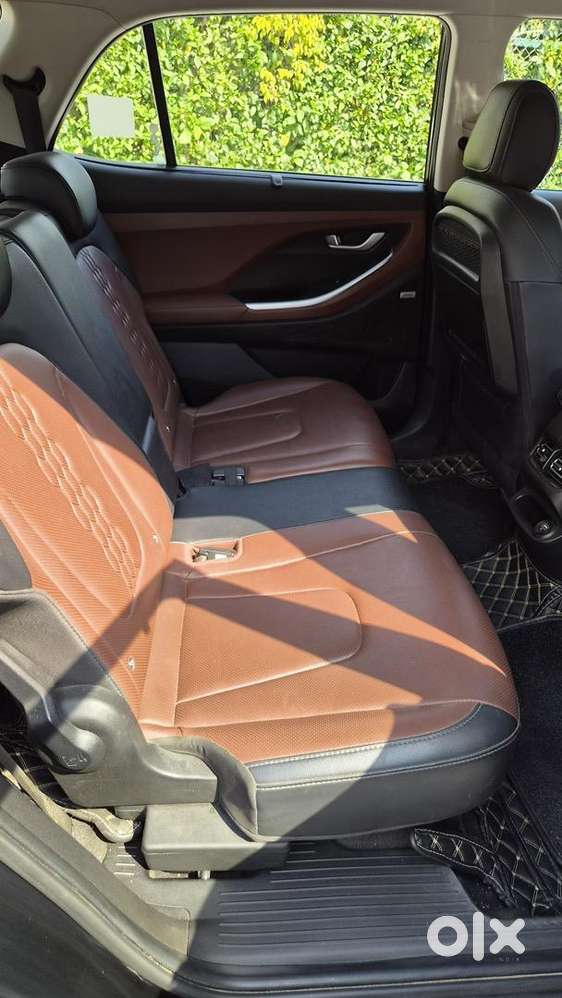 Hyundai Alcazar 2023 Diesel Well Maintained